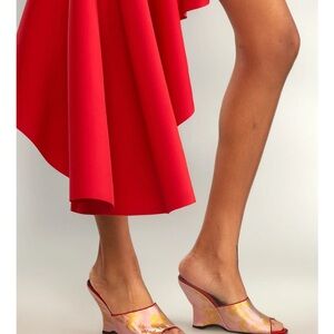 Chic Red and Gold Wedge Shoes with Open-Toe Design